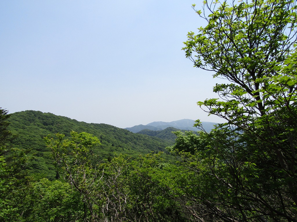 武奈ヶ岳南稜線から蓬莱山